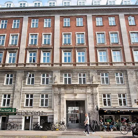 Sanders Stage - Chic Three-bedroom Near Nyhavn 아파트