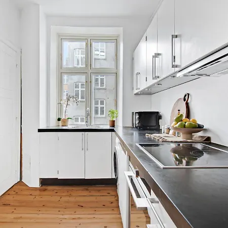 Sanders Stage - Chic Three-bedroom Near Nyhavn *