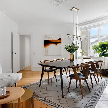 Sanders Stage - Chic Three-bedroom Near Nyhavn Copenhagen