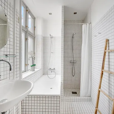 Sanders Stage - Chic Three-bedroom Near Nyhavn *